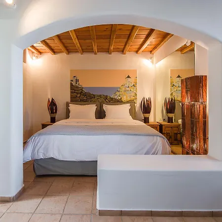 Psarou Heights Vila